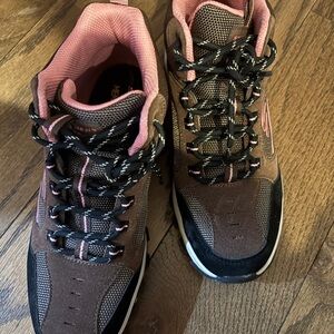 Skechers Women's Pink and Brown Athletic Shoes